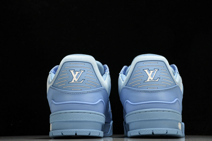 LV SNEAKER LOW  10301