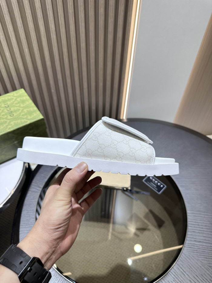 Gv*c slippers