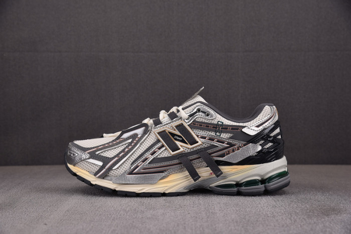 New Balance  1906A Tech Explosion  M1906AD