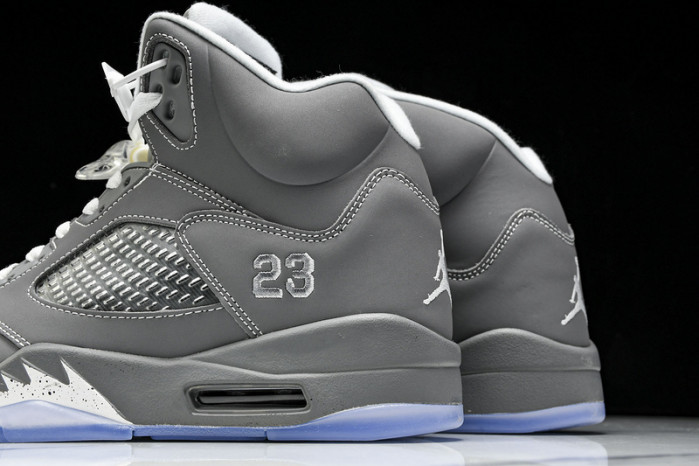Jordan 5 Retro 