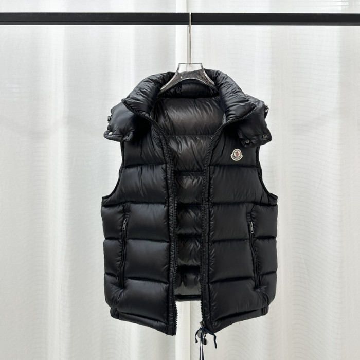 CLOTHES M0NCLER 1124