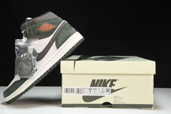 Air Jordan 1 Mid OG SP 554766-002
