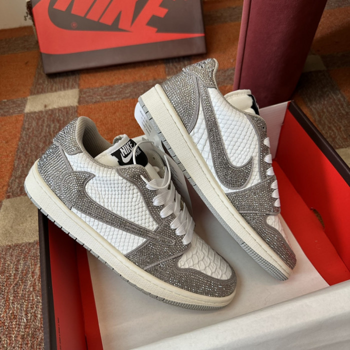 AIR JORDAN 1 RETRO AJ-33