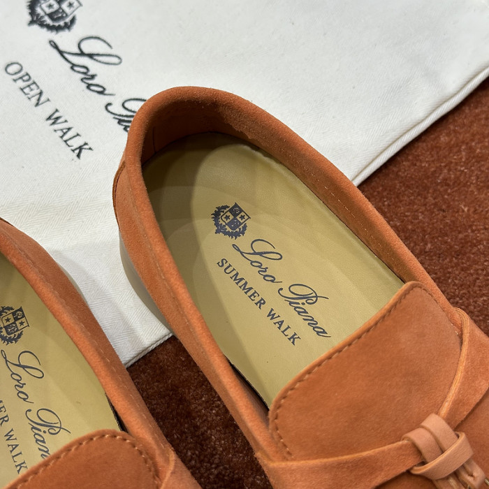 L0R0 P1ANA SNEAKER