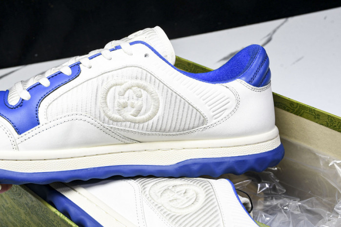 Gv*c sneaker