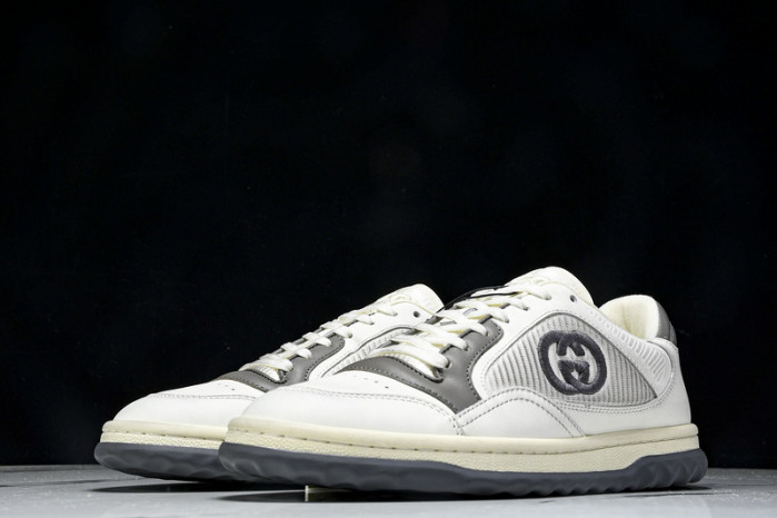 Gv*c sneaker