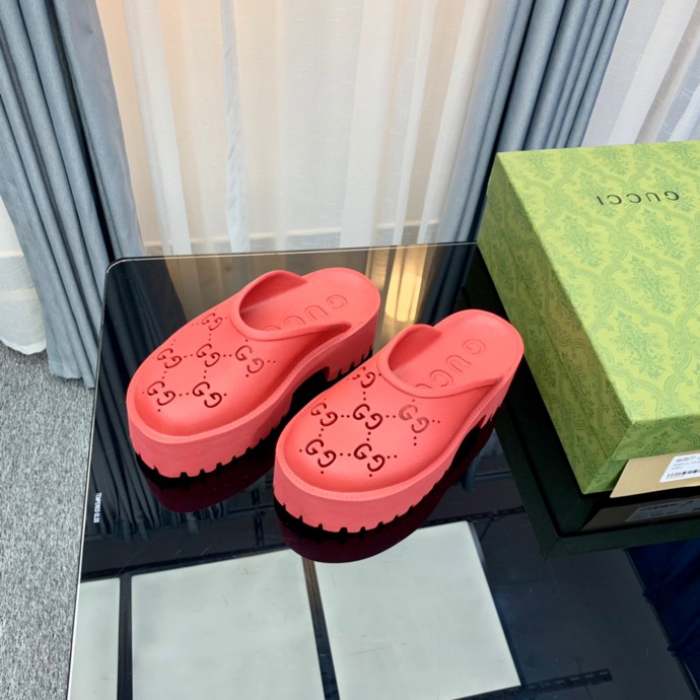 Gv*c slippers