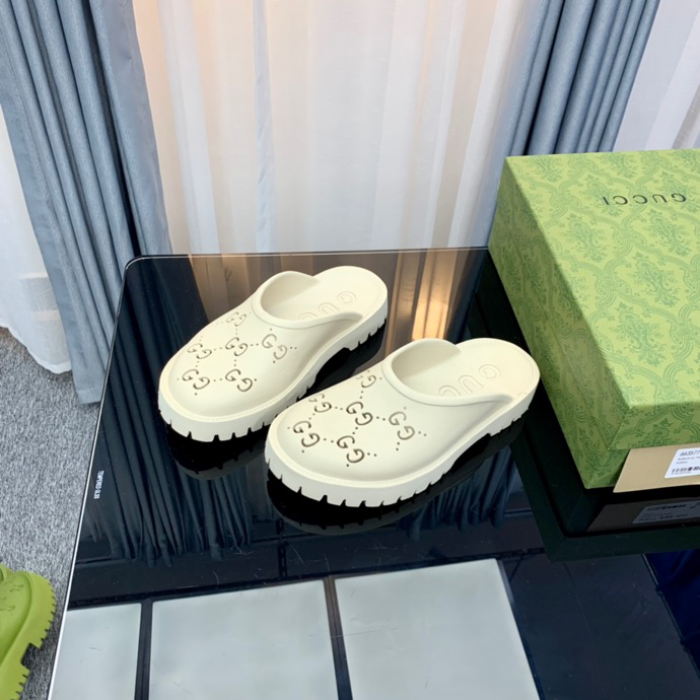Gv*c slippers