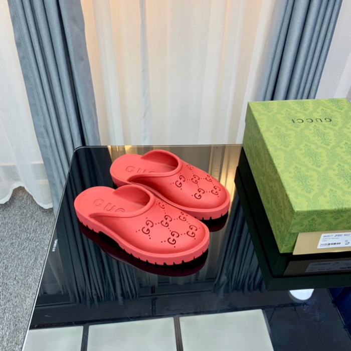Gv*c slippers