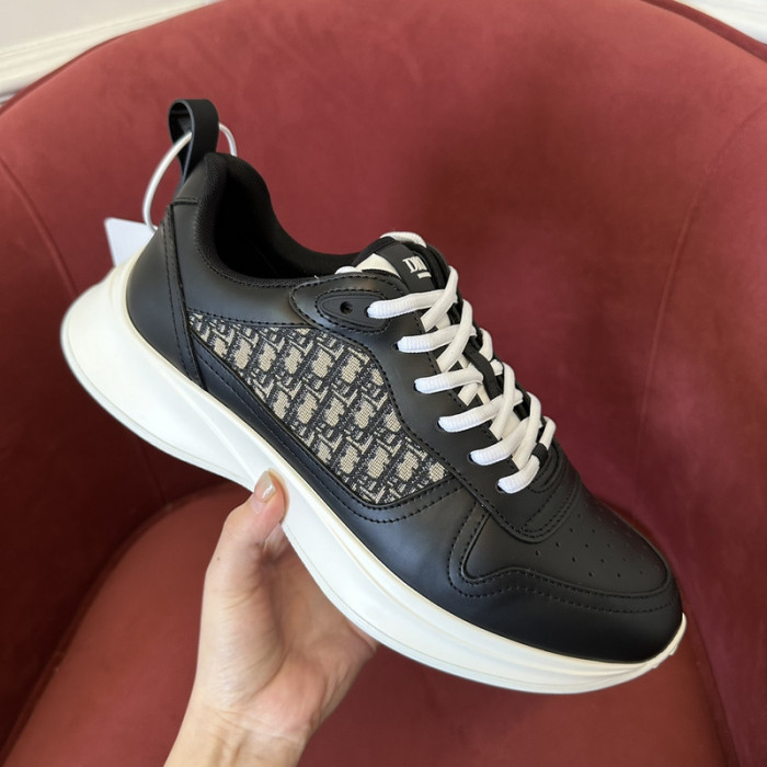D10R B25 SNEAKER B25-03
