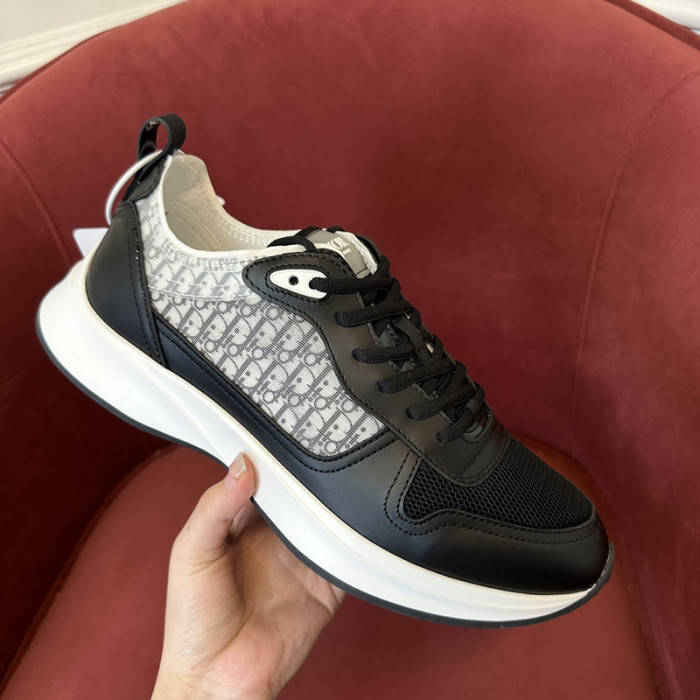 D10R B25 SNEAKER B25-11