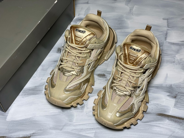 BLCG  Track TRAINER  Yeeshoes  220402