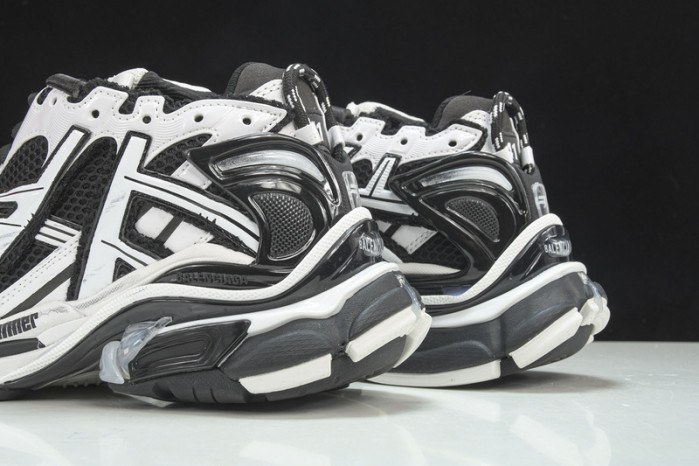 BLCG  RUNNER    Yeeshoes  22040702