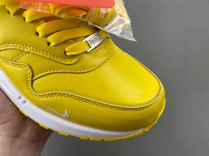 Svp*me x nike air max 1 