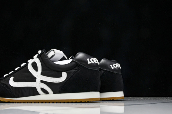 L*0ewe Ballet Runner LW-FOR03