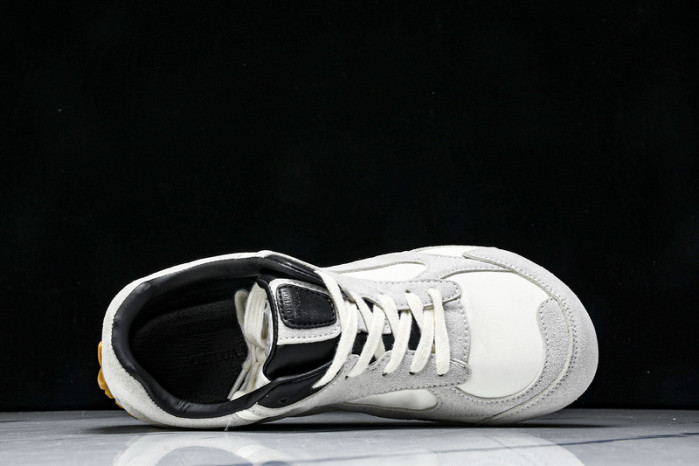 b0tt*ga Ven*ta  sneaker