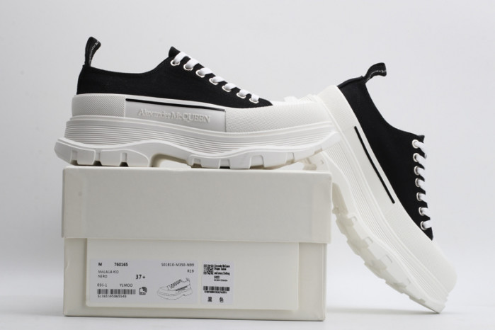MQ Sneakers