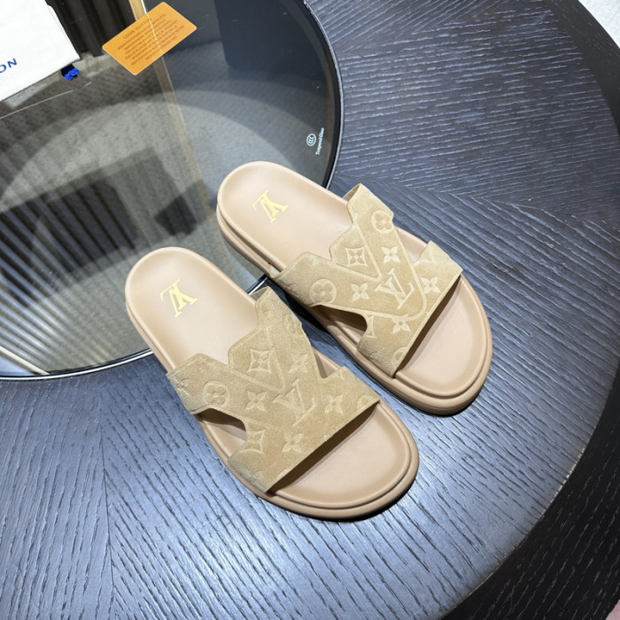 LV SLIPPERS