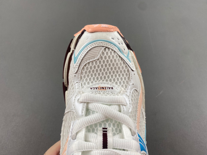 BLCG RUNNER  772774-W3RNY-0326