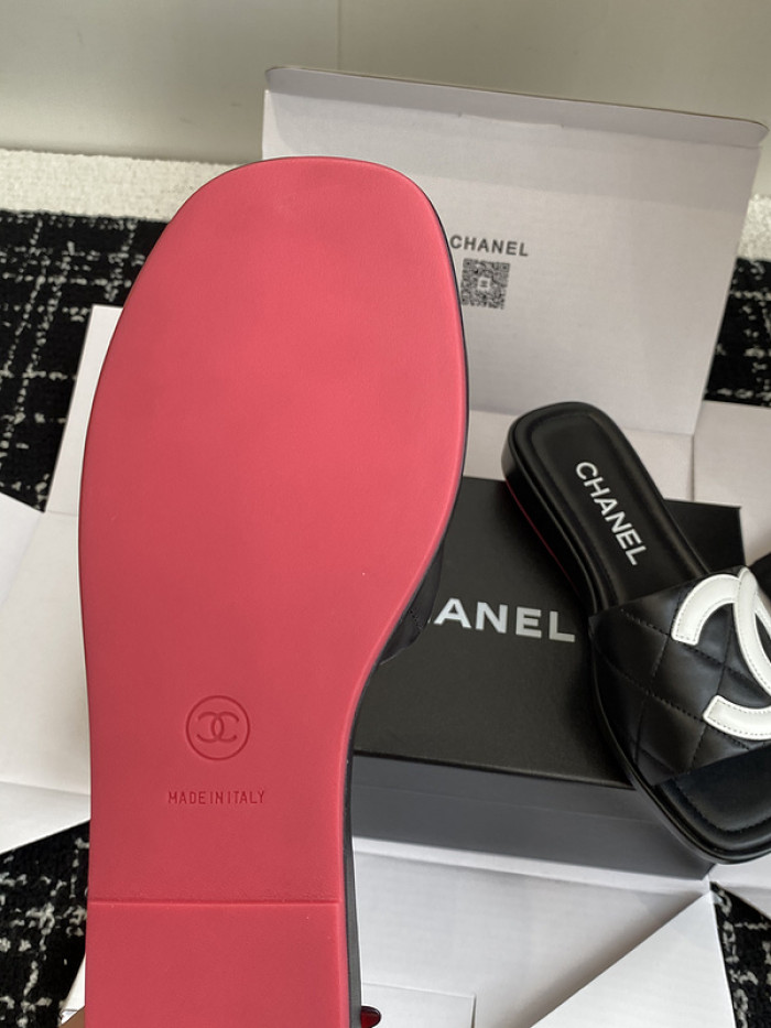 CH*NEL SLIPPERS