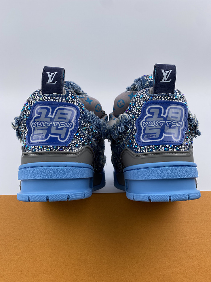LV SNEAKER LOW 81702