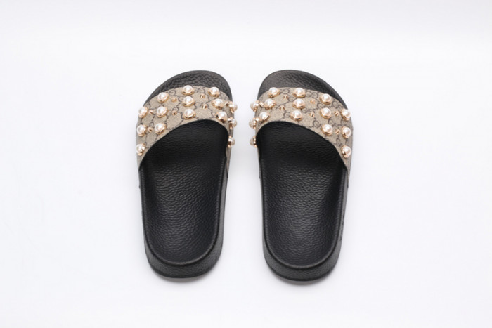 Gv*c slippers