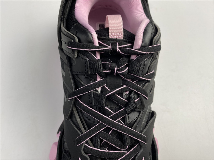 BLCG Track Trainer pink and black lighted 542023 W3AC1 1050