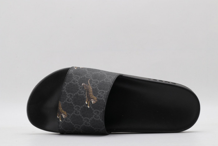 Gv*c slippers