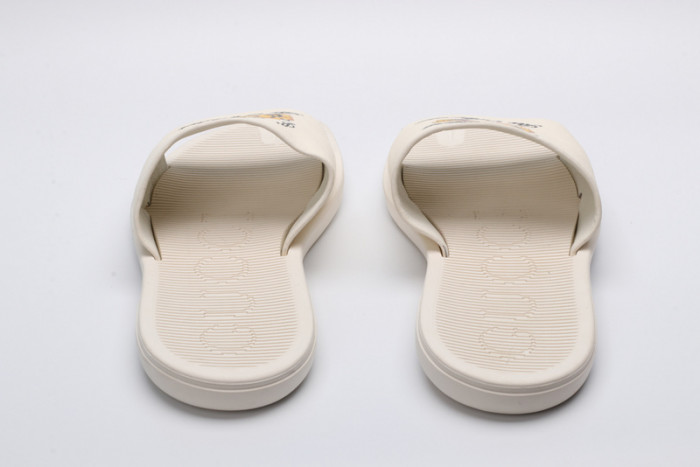 Gv*c slippers