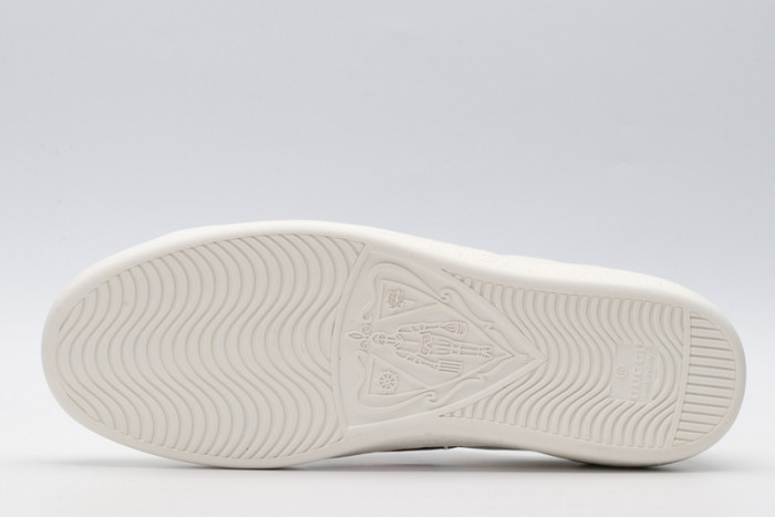 Gv*c ace embroidered low-top sneaker 429466a38g09064