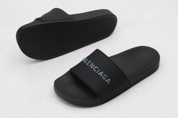 BLCG SLIPPERS