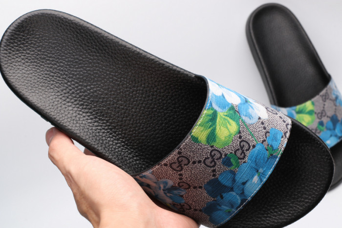 Gv*c slippers