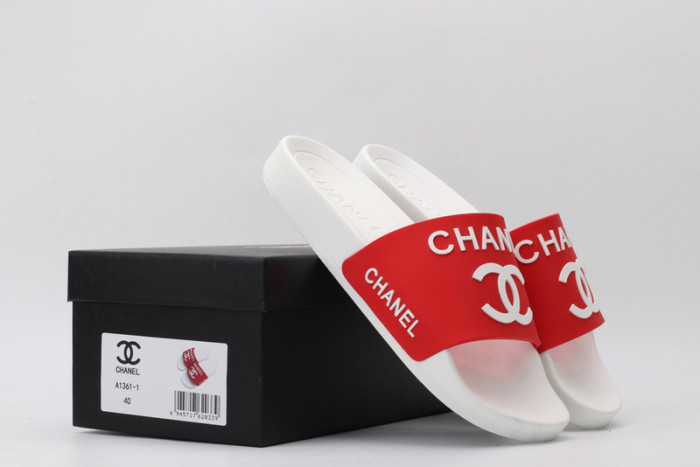CH*NEL SLIPPERS