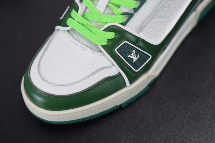 LV SNEAKER LOW YEE-001