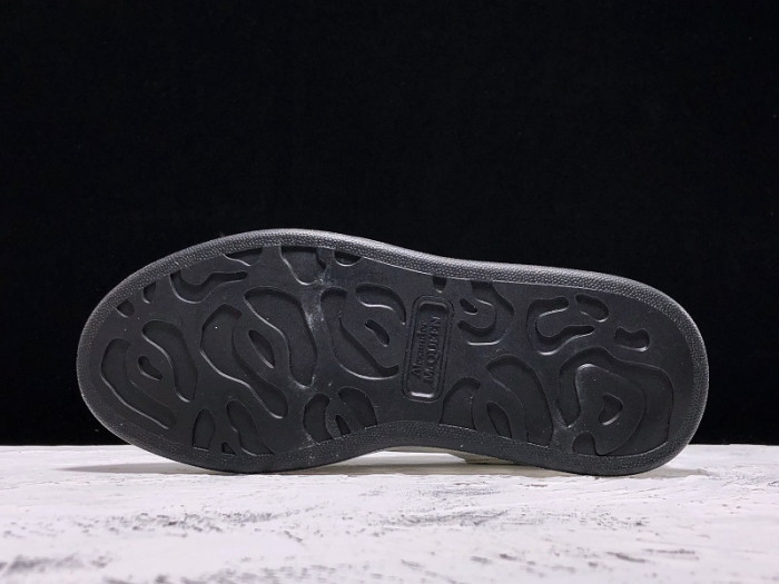MQ Sneakers