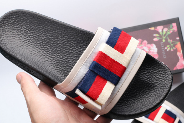 Gv*c slippers